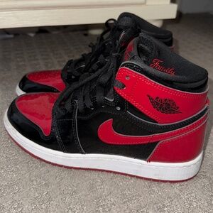 nike air jordan 1 retro high OG ‘patent bred’ kids 6 or 8 womens